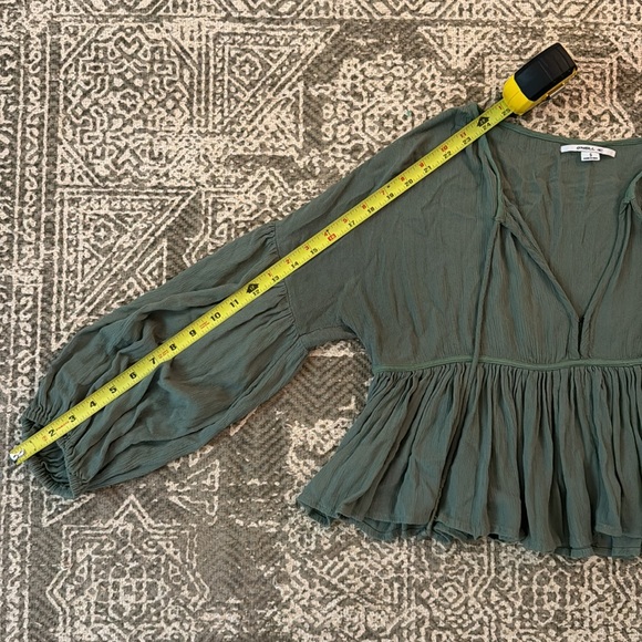 O’Neill Cropped Blouse - Picture 9 of 12